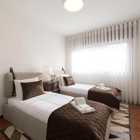Lovelystay - Newly Decorated 2Br Flat With Free Parking Vila Nova de Gaia Exterior photo