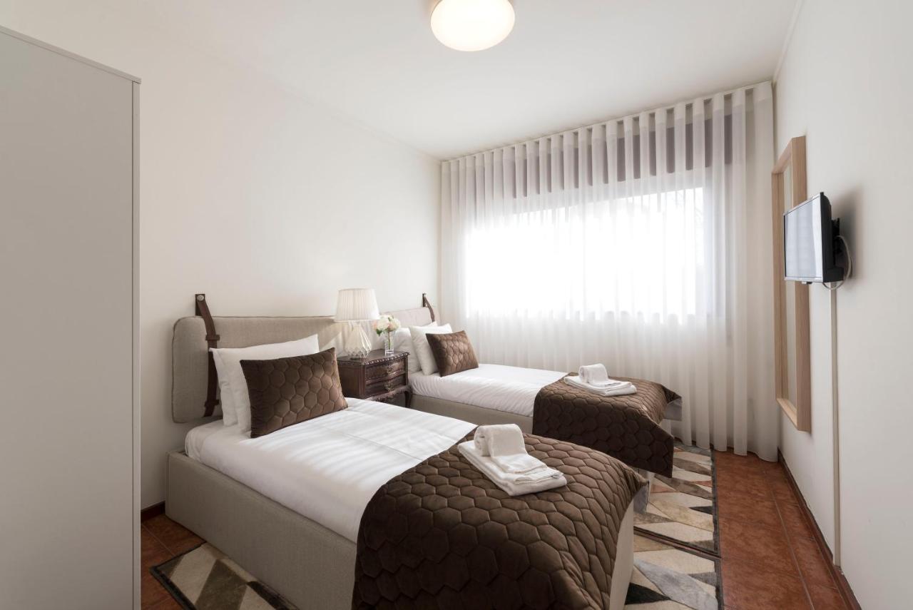 Lovelystay - Newly Decorated 2Br Flat With Free Parking Vila Nova de Gaia Exterior photo