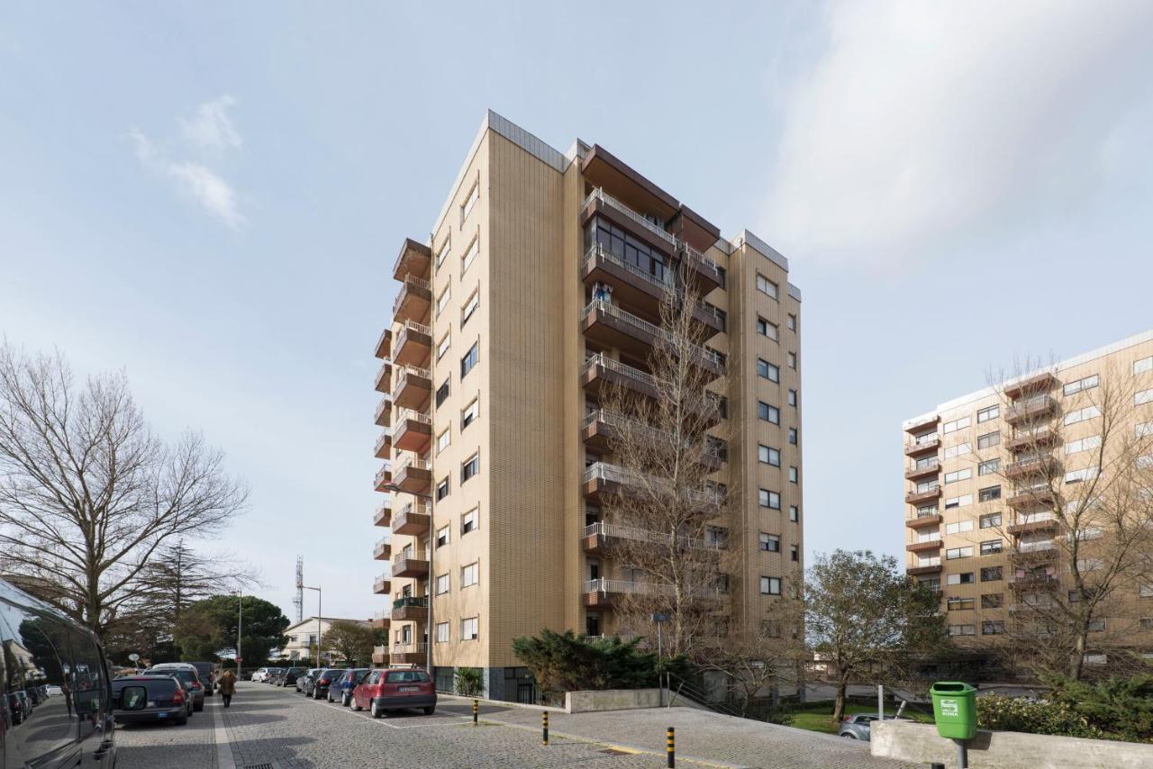Lovelystay - Newly Decorated 2Br Flat With Free Parking Vila Nova de Gaia Exterior photo