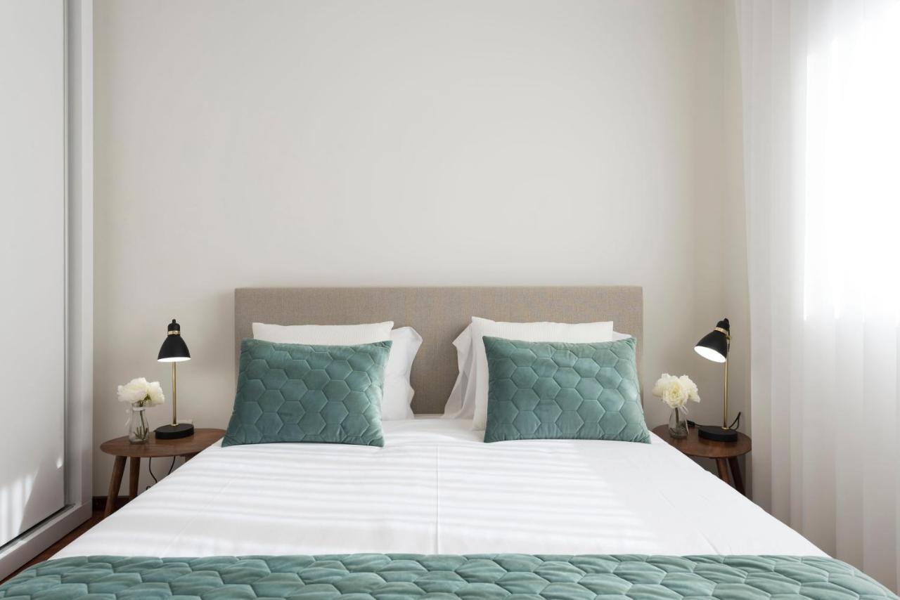 Lovelystay - Newly Decorated 2Br Flat With Free Parking Vila Nova de Gaia Exterior photo
